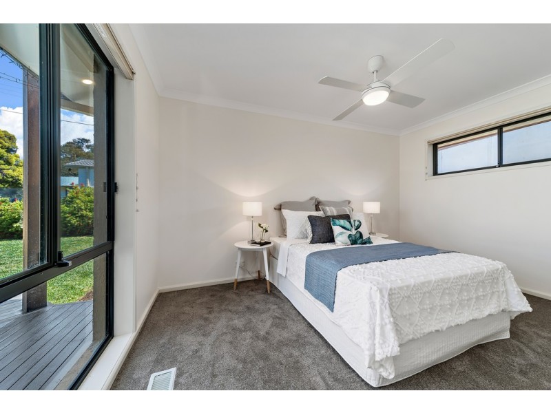 17 Bennelong Crescent, Macquarie ACT 2614