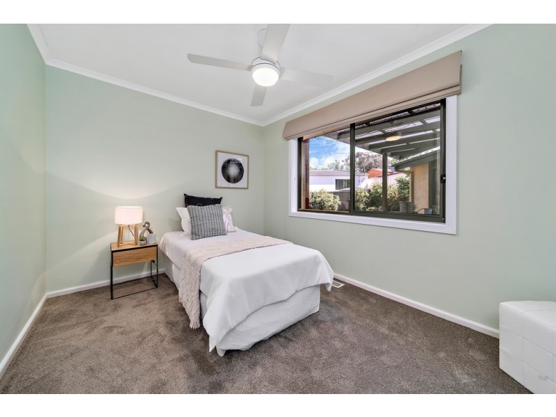 17 Bennelong Crescent, Macquarie ACT 2614