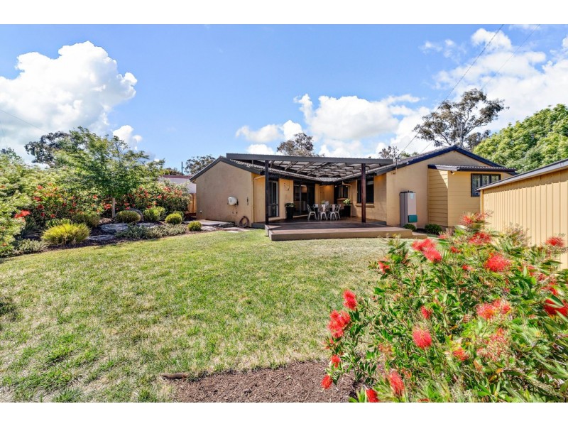 17 Bennelong Crescent, Macquarie ACT 2614