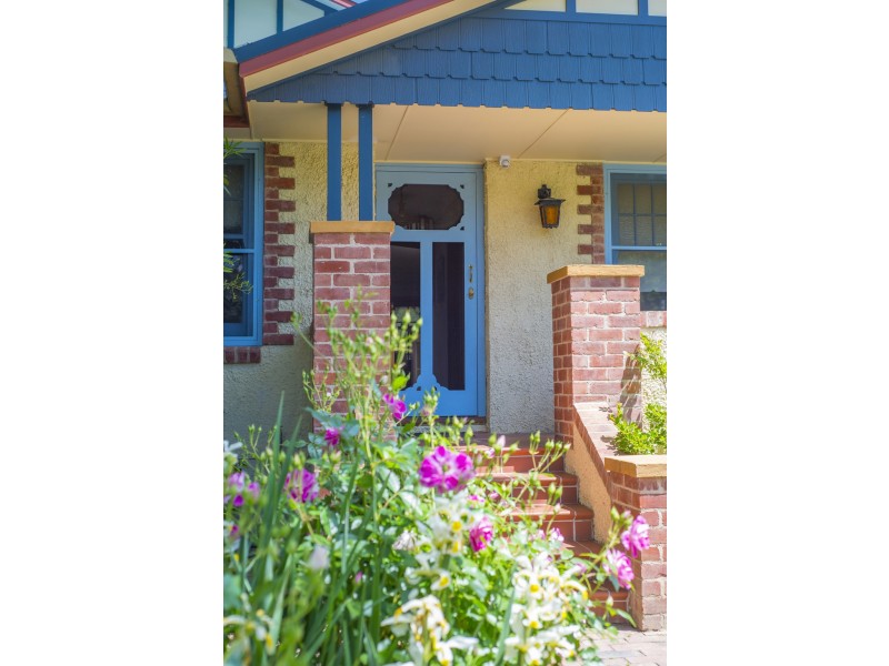 7 Aston Crescent, Cook ACT 2614