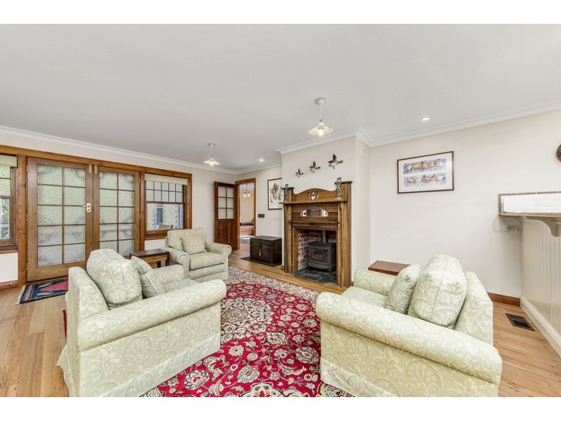 7 Aston Crescent, Cook ACT 2614