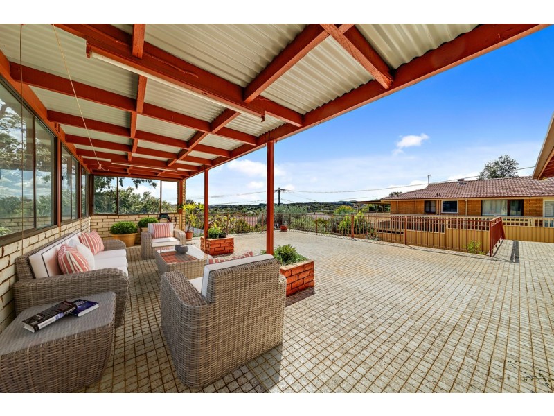 16 Sculptor Street, Giralang ACT 2617