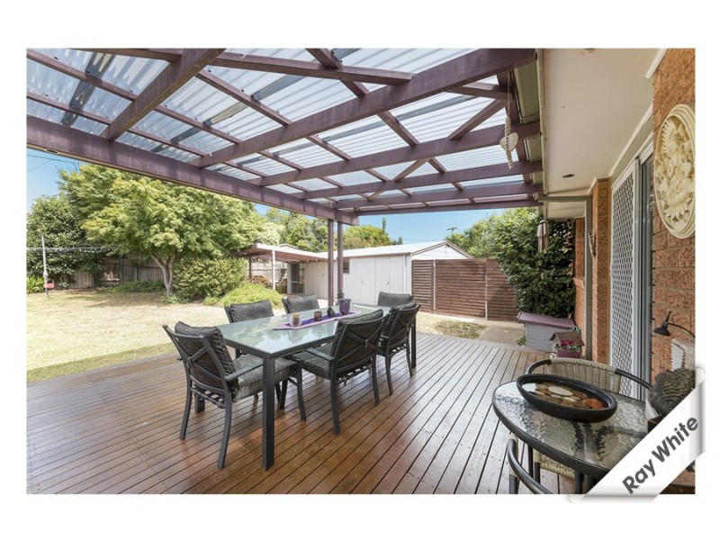 6 Southam Place, Holt ACT 2615