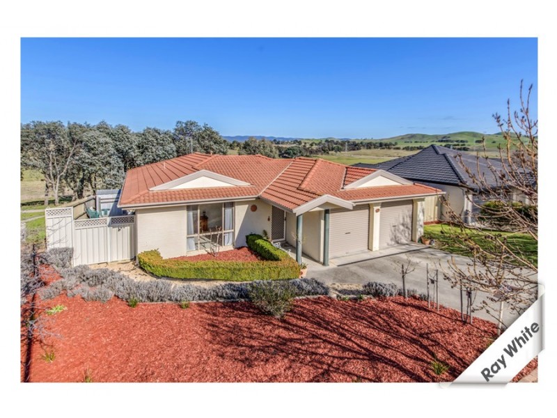 18 Grove Place, Dunlop ACT 2615