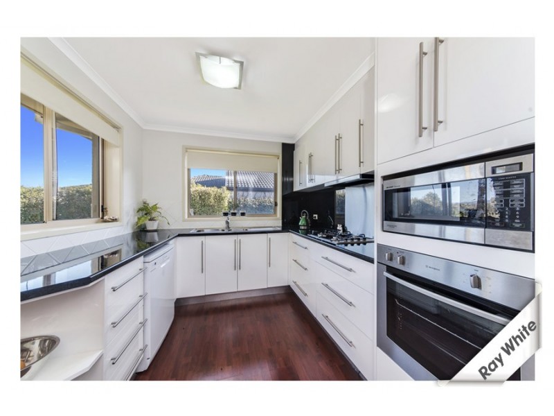 18 Grove Place, Dunlop ACT 2615