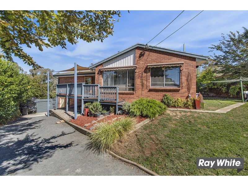 12 Bennelong Crescent, Macquarie ACT 2614
