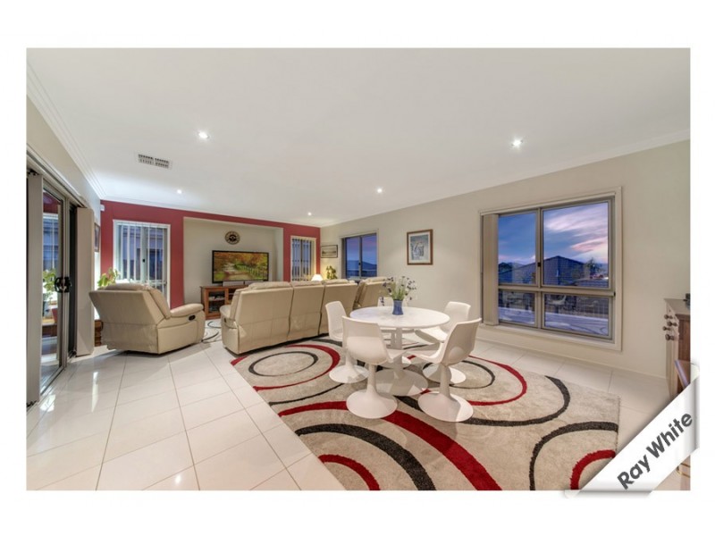 10 Winchester Street, Casey ACT 2913