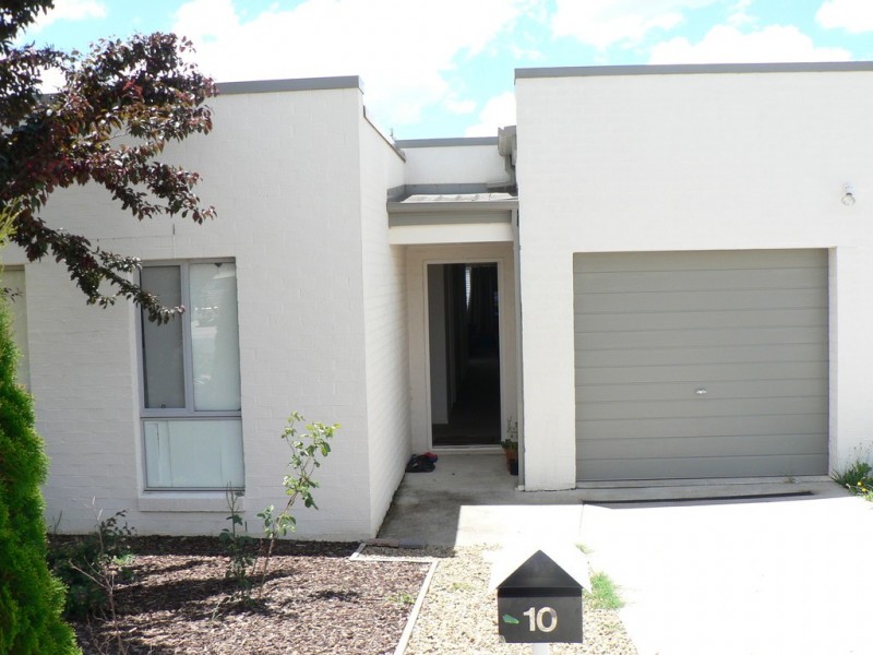 10 John James Loop, Macgregor ACT 2615