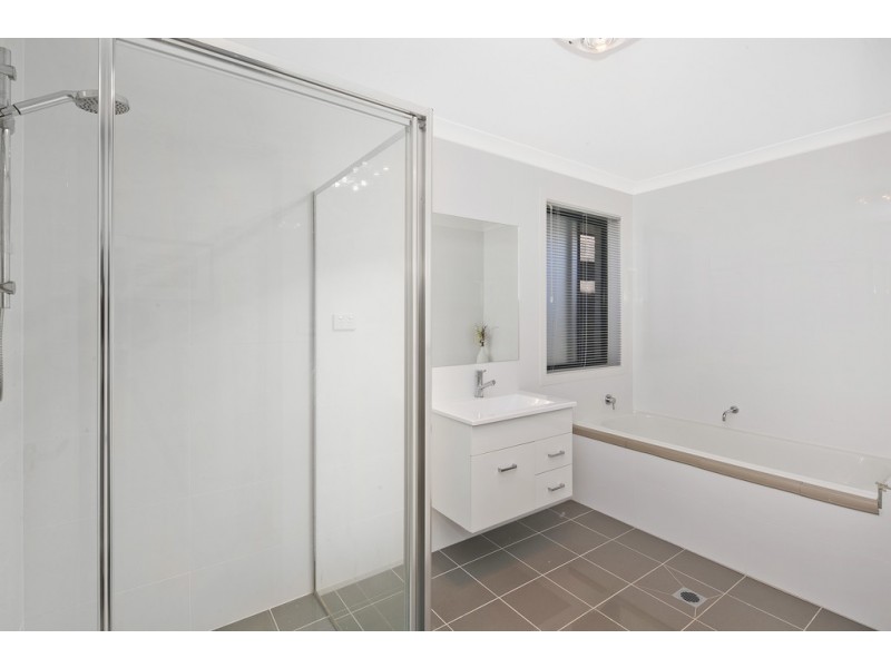 36 Winchester Street, Casey ACT 2913
