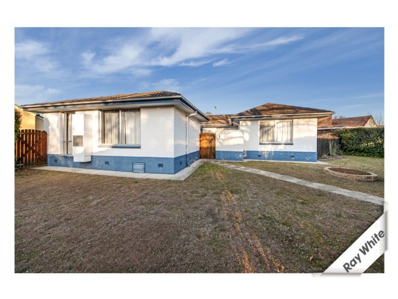9 Lumeah Street, Narrabundah ACT 2604