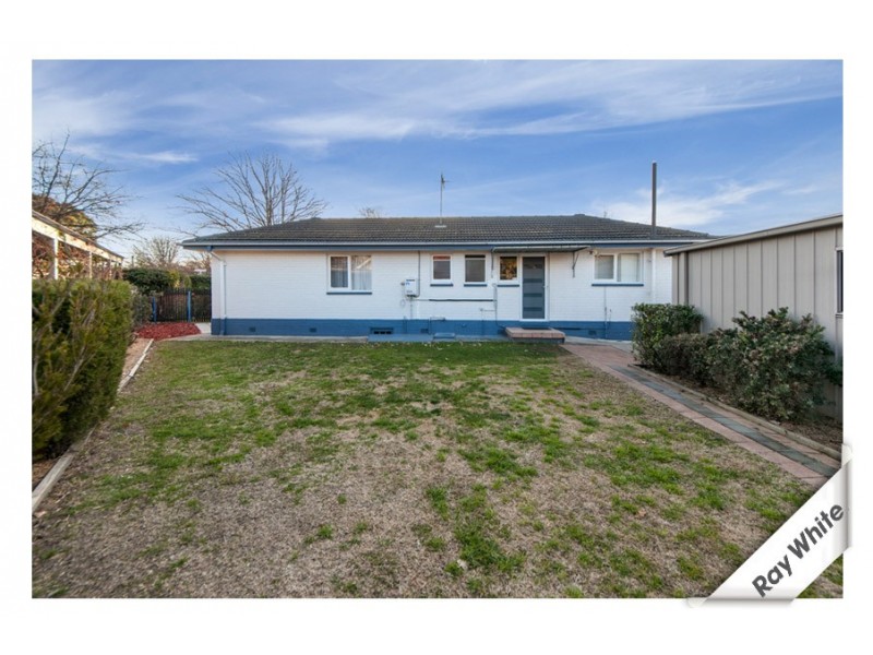 9 Lumeah Street, Narrabundah ACT 2604