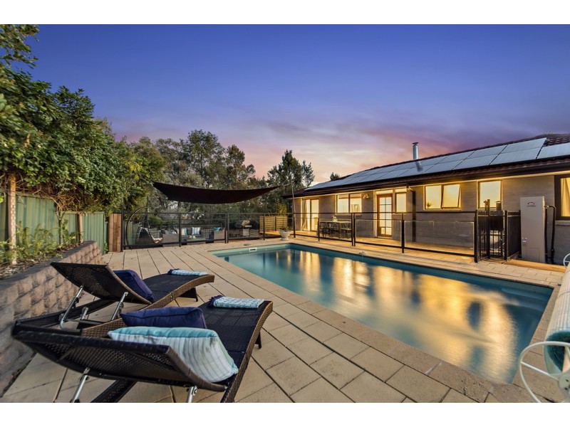 7 Aaron Place, Macgregor ACT 2615