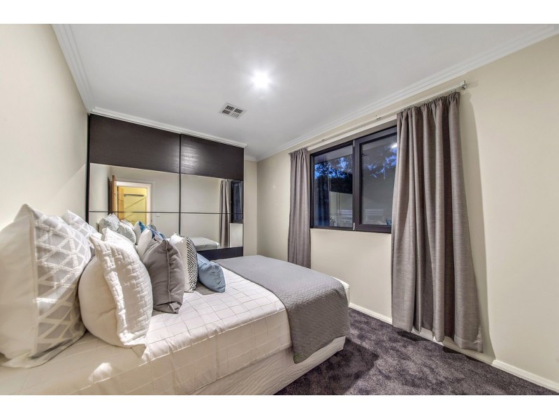 7 Aaron Place, Macgregor ACT 2615