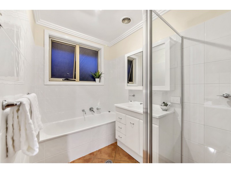 7 Aaron Place, Macgregor ACT 2615