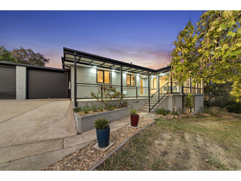 7 Aaron Place, Macgregor ACT 2615