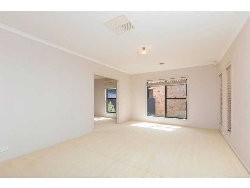34 Shrivell Circuit, Dunlop ACT 2615