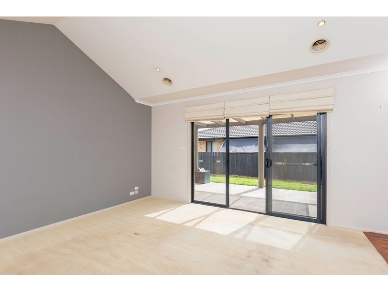 34 Shrivell Circuit, Dunlop ACT 2615