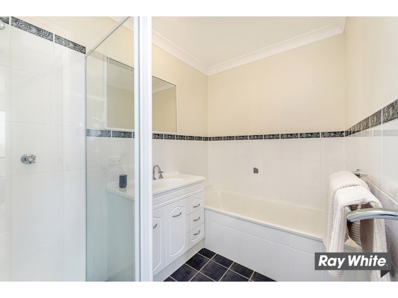72 Hanrahan Crescent, Dunlop ACT 2615