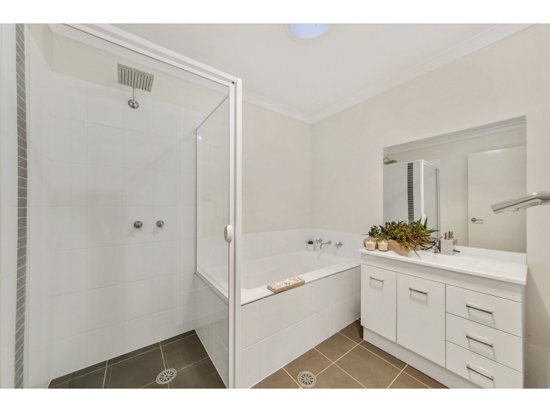 19 Isbister Street, Macgregor ACT 2615