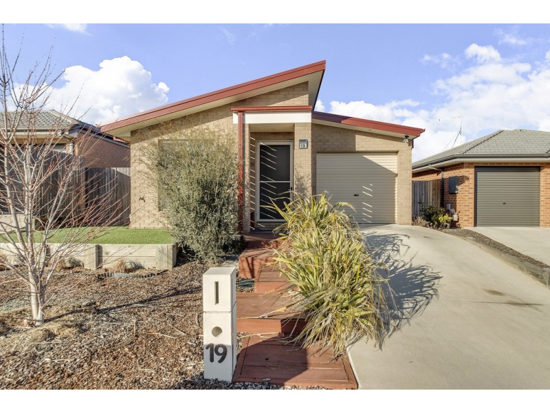 19 Isbister Street, Macgregor ACT 2615