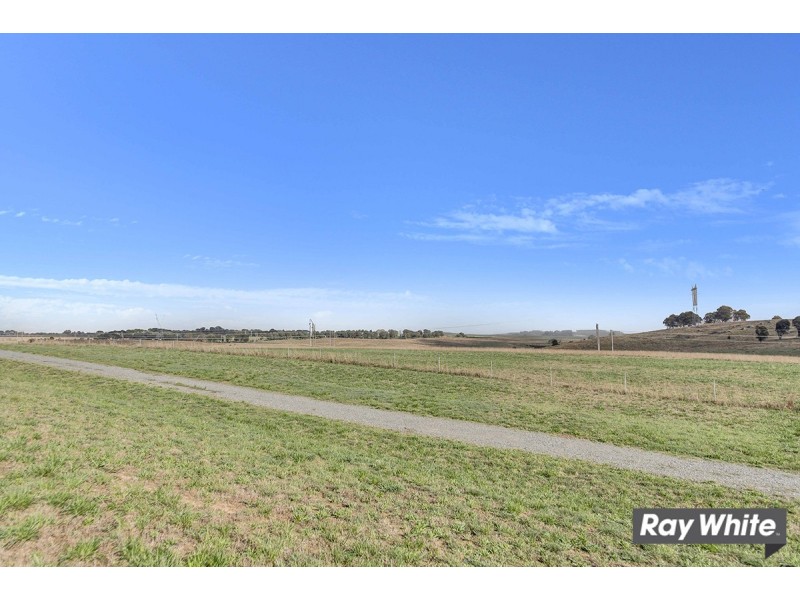 70 Refshauge Crescent, Macgregor ACT 2615