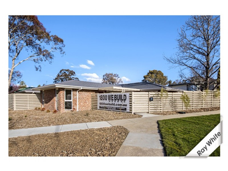 1/2 Blackman Crescent, Macquarie ACT 2614