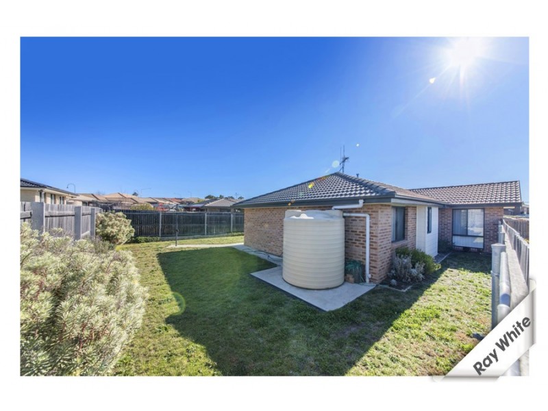 1 John James Loop, Macgregor ACT 2615