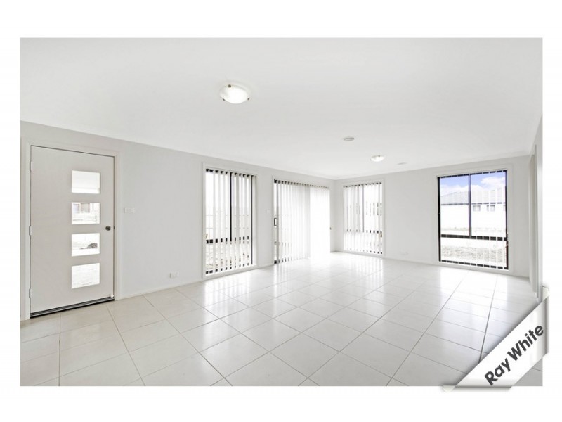 1 John James Loop, Macgregor ACT 2615