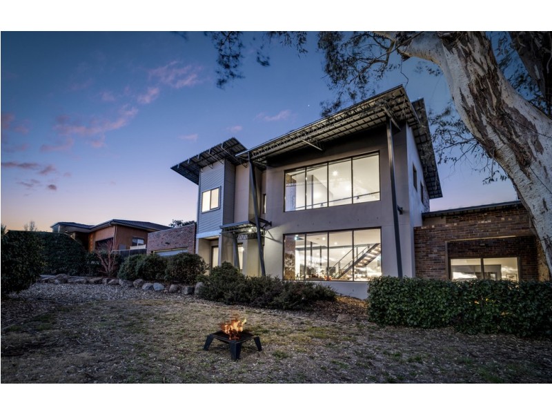2 Menzel Crescent, Dunlop ACT 2615