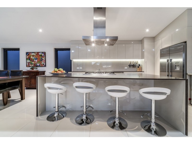 2 Menzel Crescent, Dunlop ACT 2615