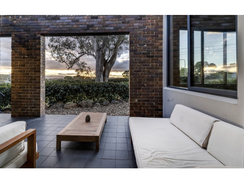 2 Menzel Crescent, Dunlop ACT 2615