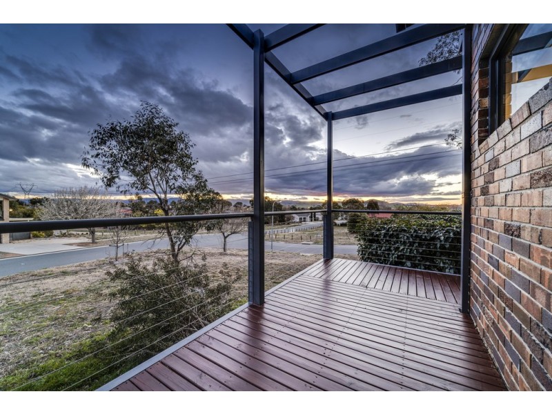 2 Menzel Crescent, Dunlop ACT 2615