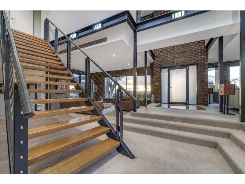 2 Menzel Crescent, Dunlop ACT 2615