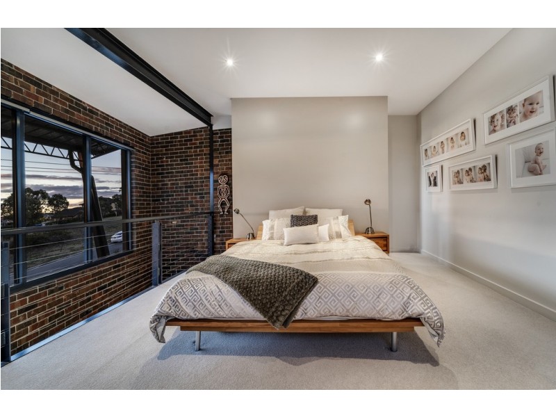 2 Menzel Crescent, Dunlop ACT 2615