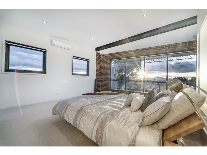 2 Menzel Crescent, Dunlop ACT 2615