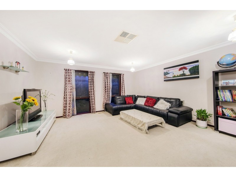 12 McClure Street, Evatt ACT 2617