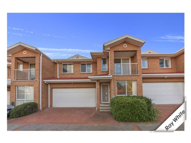 4/8 Proserpine Circuit, Amaroo ACT 2914
