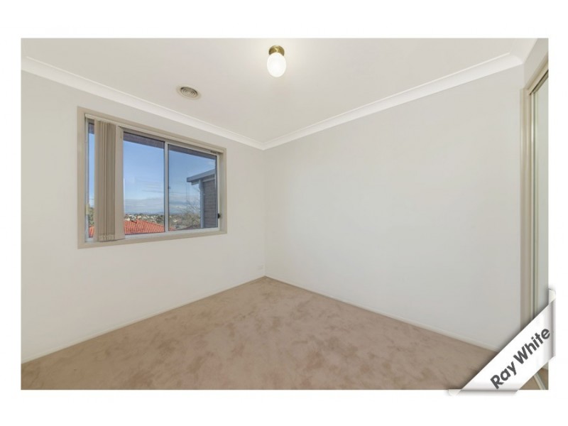 4/8 Proserpine Circuit, Amaroo ACT 2914