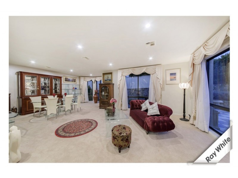 43 Tanderra Crescent, Ngunnawal ACT 2913