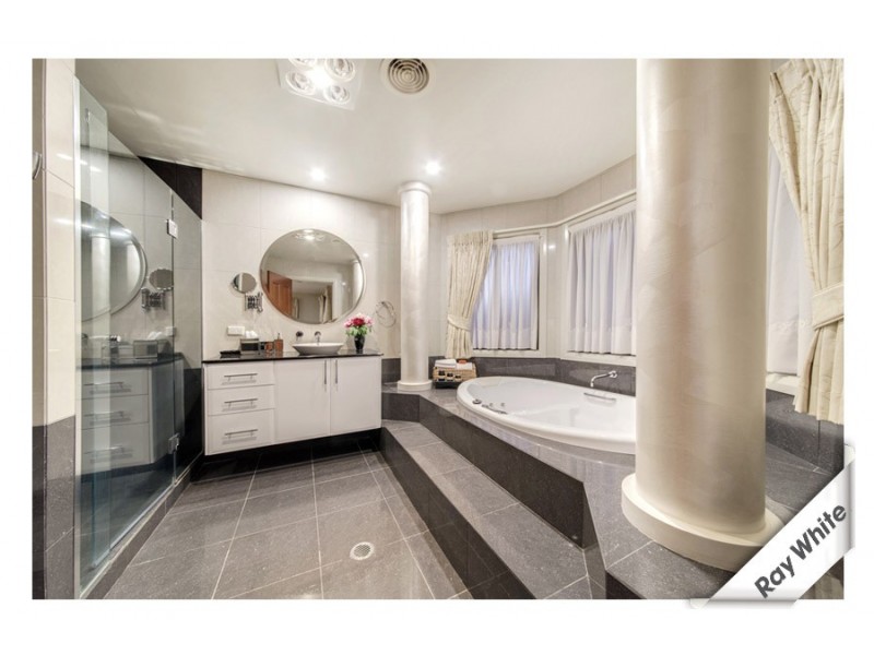 43 Tanderra Crescent, Ngunnawal ACT 2913