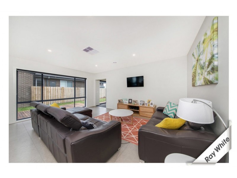 10 Jule Knight Street, Casey ACT 2913
