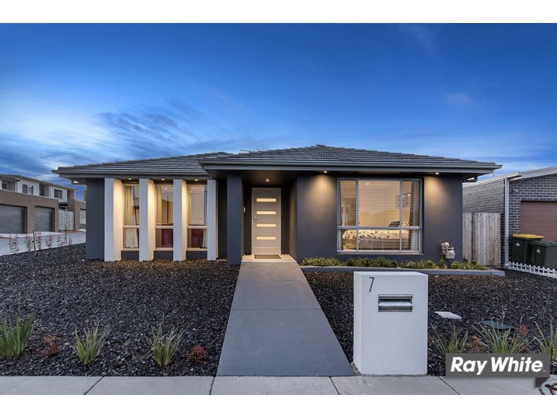 7 Jule Knight Street, Casey ACT 2913