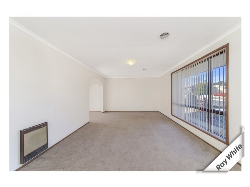 11 Twamley Crescent, Chisholm ACT 2905