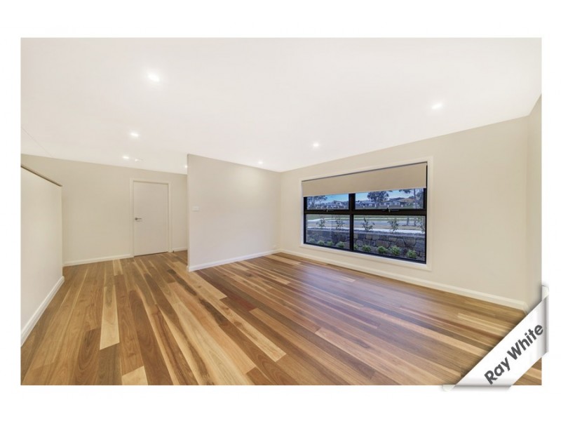 42 Lanaba Street, Crace ACT 2911