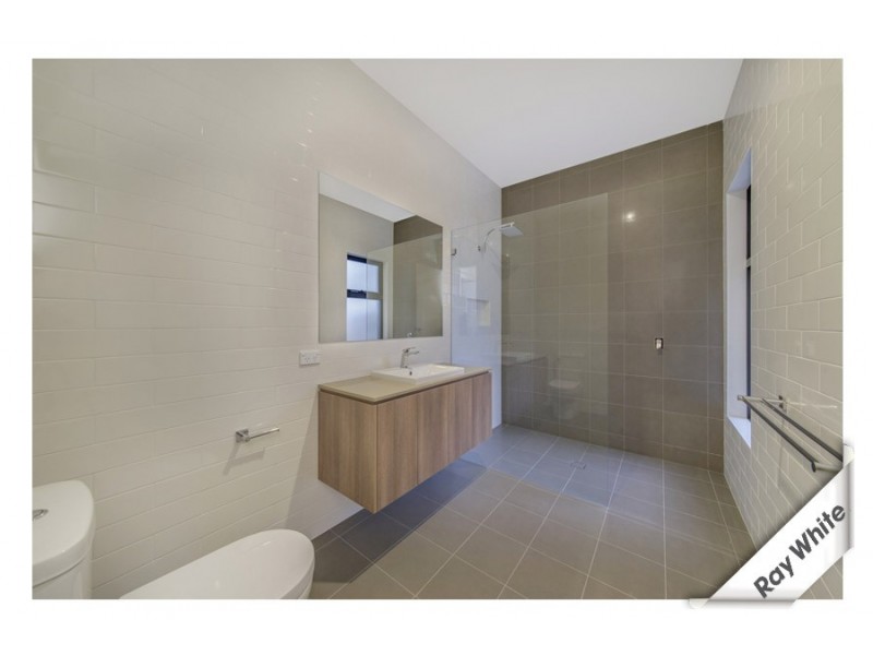 42 Lanaba Street, Crace ACT 2911