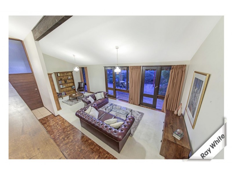 15 Gibbes Place, Weetangera ACT 2614