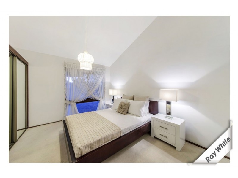 15 Gibbes Place, Weetangera ACT 2614