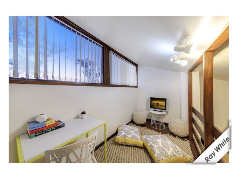 15 Gibbes Place, Weetangera ACT 2614