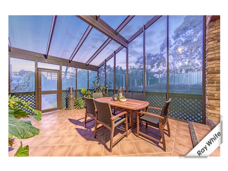 15 Gibbes Place, Weetangera ACT 2614