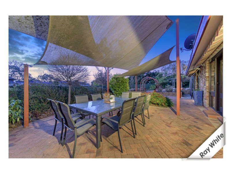 15 Gibbes Place, Weetangera ACT 2614